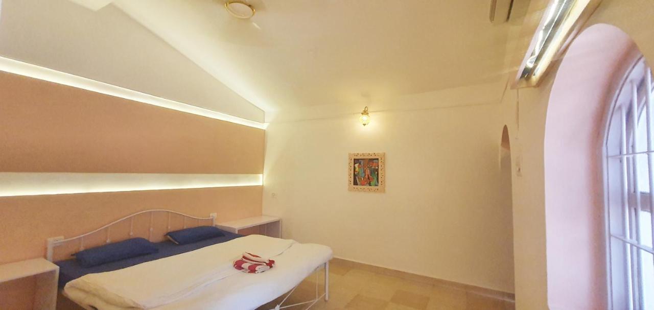 Deluxe Double Room,1319733118:JPEG